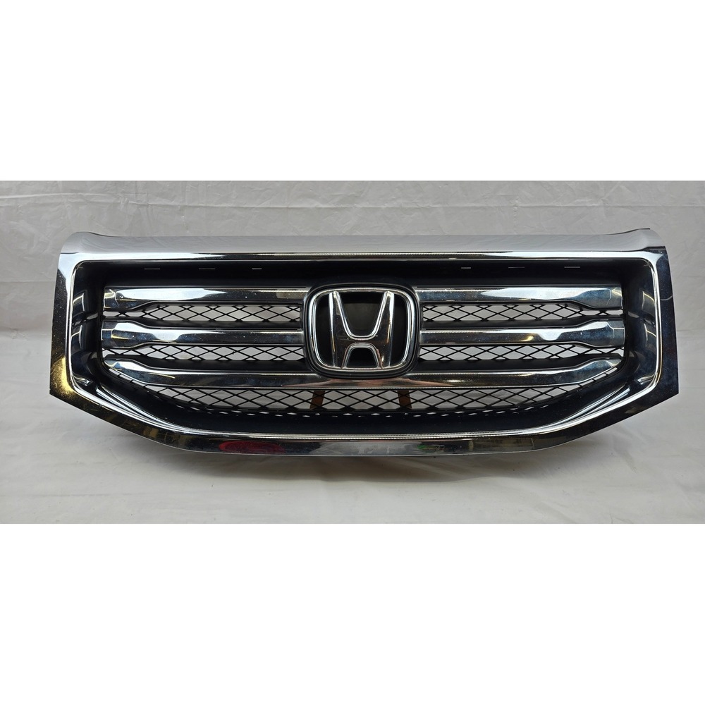 2012-2015 Honda Pilot OEM Front Upper Grille Chrome Black Emblem Complete